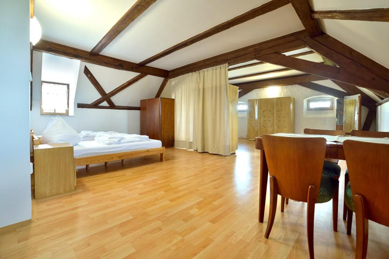 Pivovarsky Dvur Lipan Tyn nad Vltavou Bagian luar foto