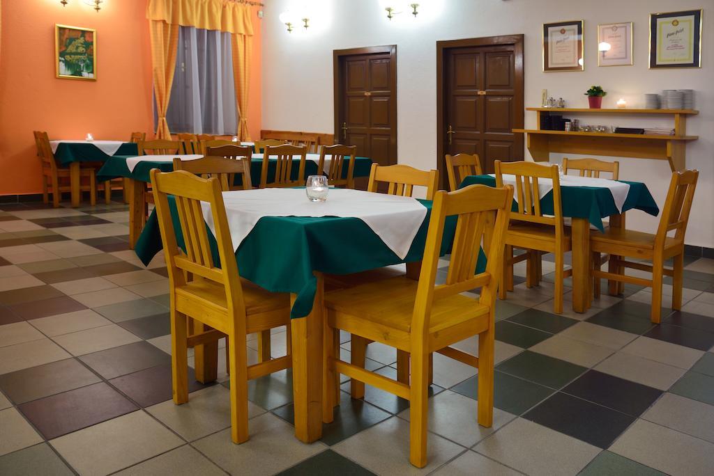 Pivovarsky Dvur Lipan Tyn nad Vltavou Bagian luar foto